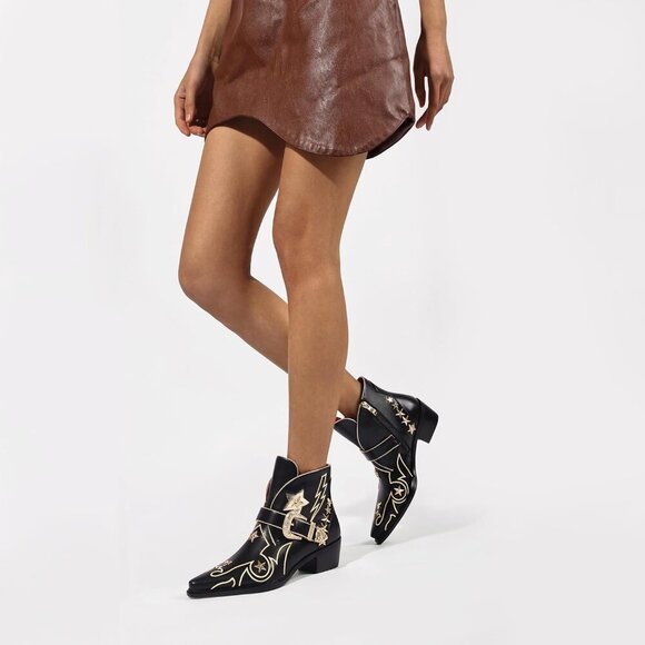 🆕Women’s Western Ankle Boots Black Polyurethane Star Embroidered Cowgirl Buckle - Picture 2 of 7